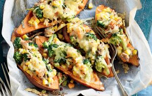 Baked kumara with tuna and sour cream