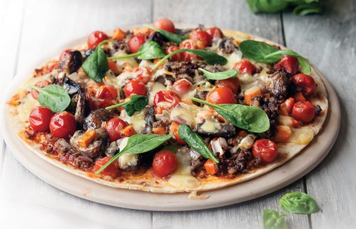 Beef, tomato and basil pizza