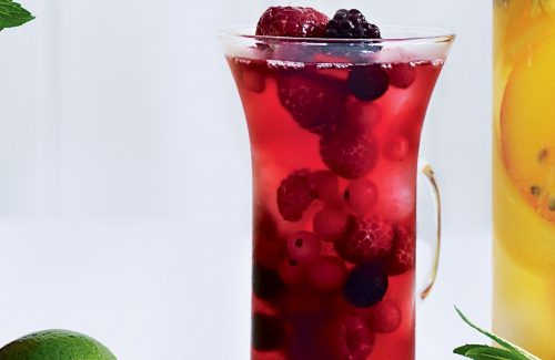 Berry-cranberry iced tea