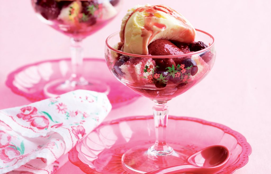 Berry ice cream shortcakes Berry ice cream shortcakes