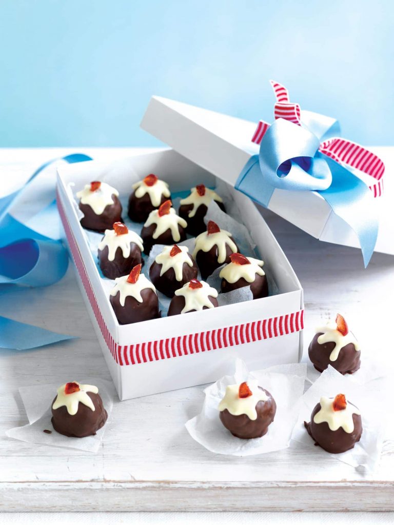 Chocolate Christmas pudding truffles Chocolate Christmas pudding truffles
