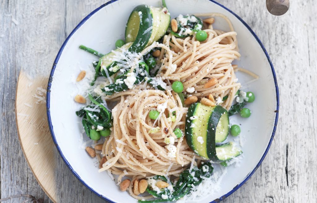 Courgette and pea pasta with ricotta cheese Courgette and pea pasta with ricotta cheese