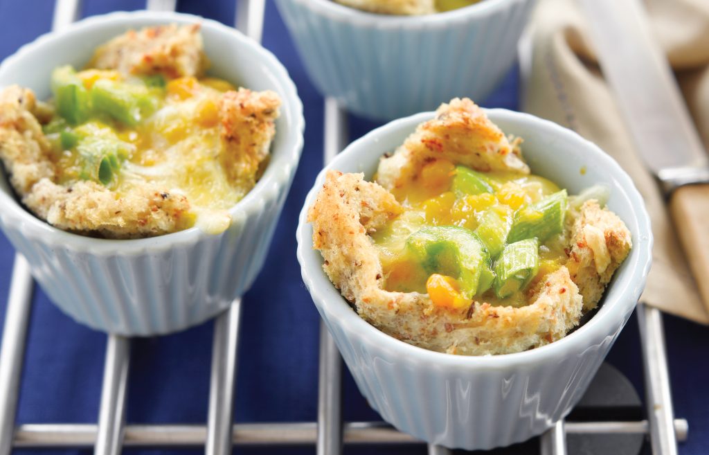 Easy corn and capsicum quiches Easy corn and capsicum quiches