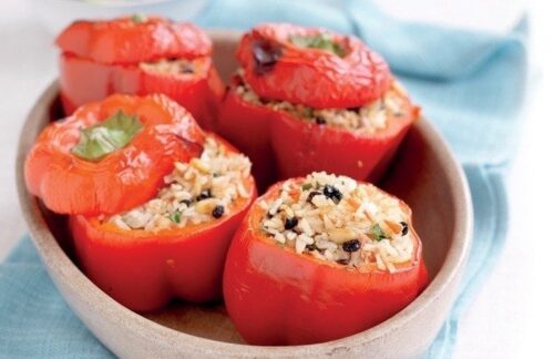 Feta and rice-stuffed capsicums