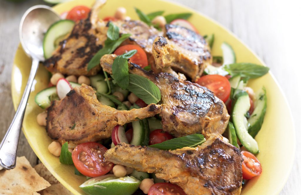 Marinated lamb cutlets with minty salad Marinated lamb cutlets with minty salad
