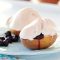 Meringue-topped peaches