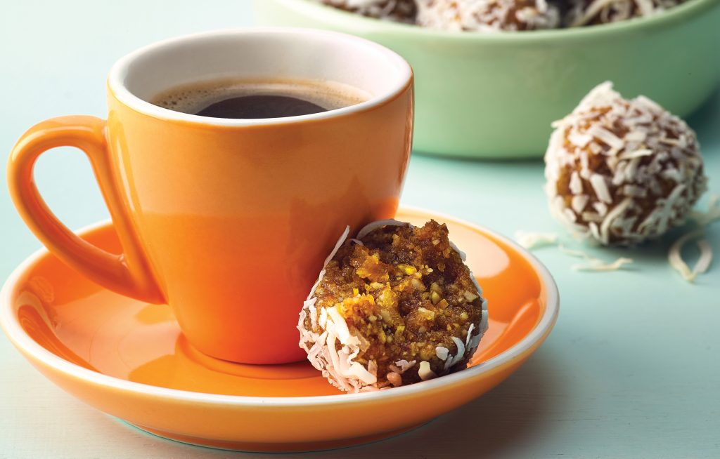 Orange, apricot and cashew bliss balls Orange, apricot and cashew bliss balls