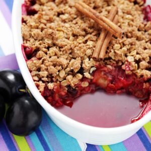 Plum crumble