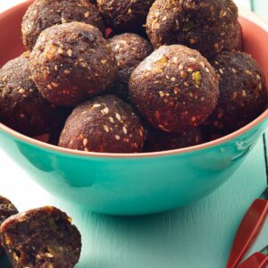 Raisin, date, apricot and cocoa bliss balls