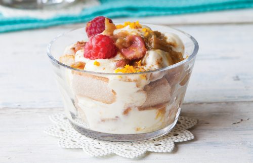 Rhubarb custard trifle