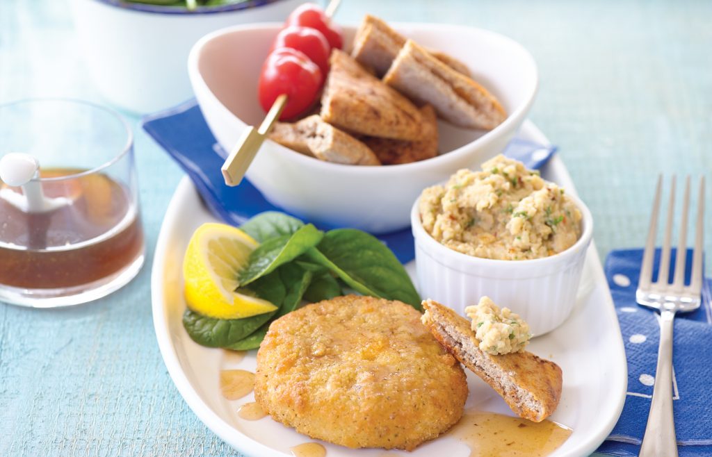 Salmon fish cakes with dip and pita chips Salmon fish cakes with dip and pita chips