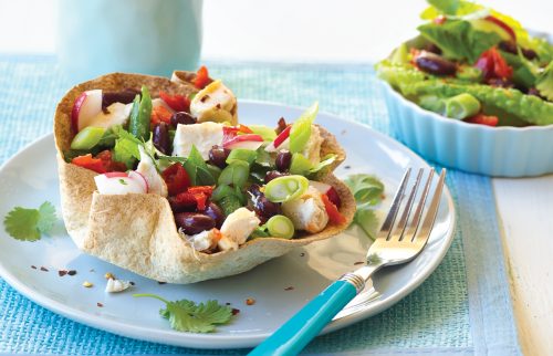 Spicy chicken salad bowl