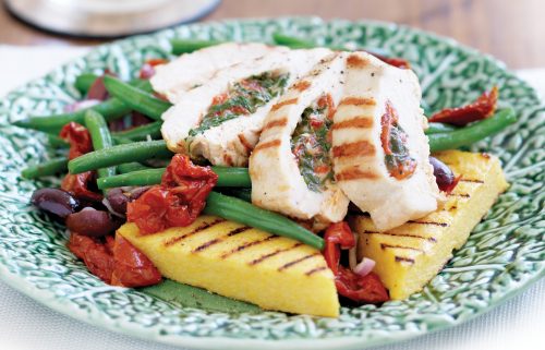 Spinach and capsicum-filled chicken with grilled polenta
