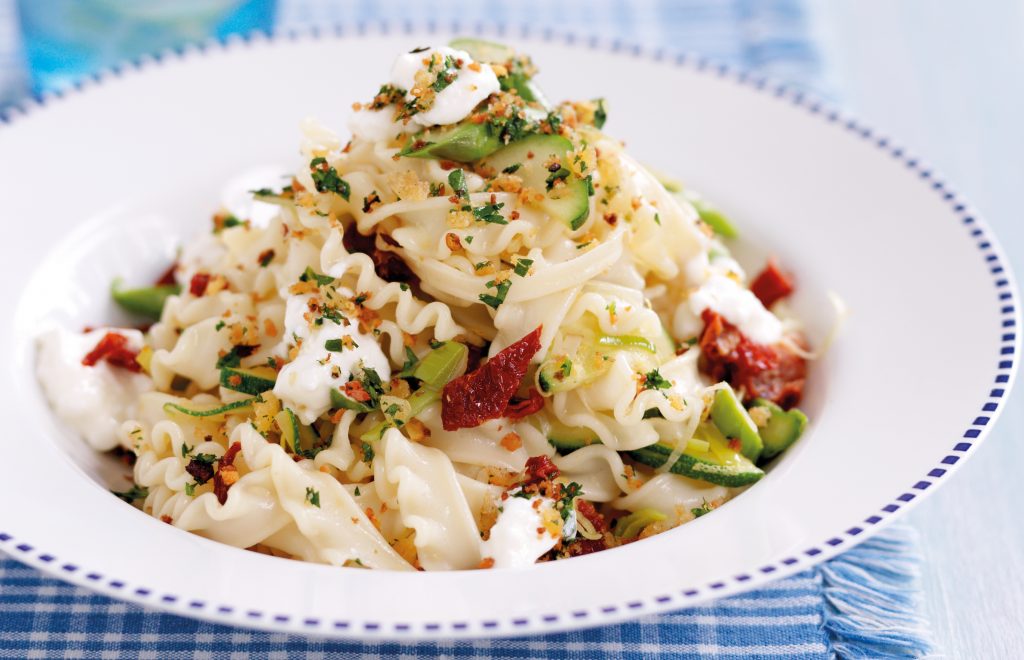 Spring vegetable pasta with garlic breadcrumbs Spring vegetable pasta with garlic breadcrumbs
