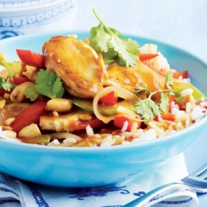 Tasty Chinese chicken with peanuts