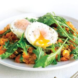 Vegie sweet potato hash with rocket and poached eggs