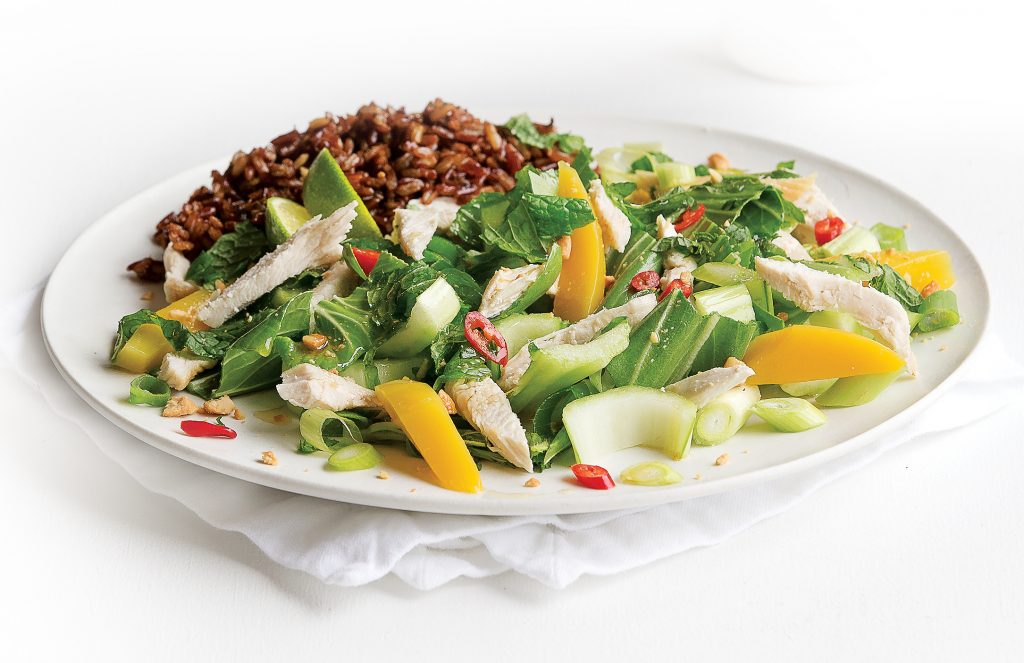 Warm Thai chicken salad with red rice Warm Thai chicken salad with red rice