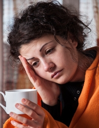 Should we feed a cold and starve a fever?