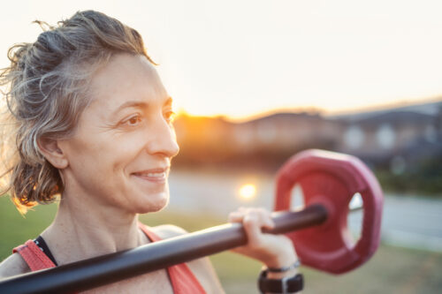 woman lifting weight