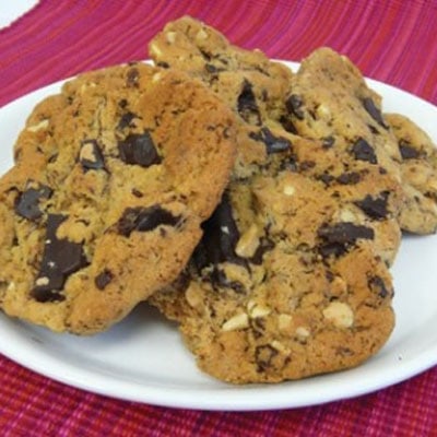 Chewy peanut butter, chocolate cookies