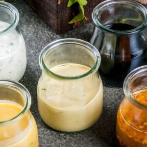 10 DIY salad dressings