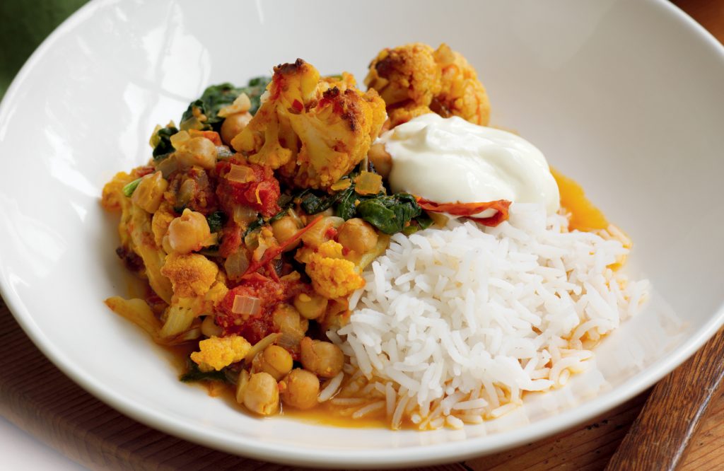Baked cauliflower and chickpea curry Baked cauliflower and chickpea curry