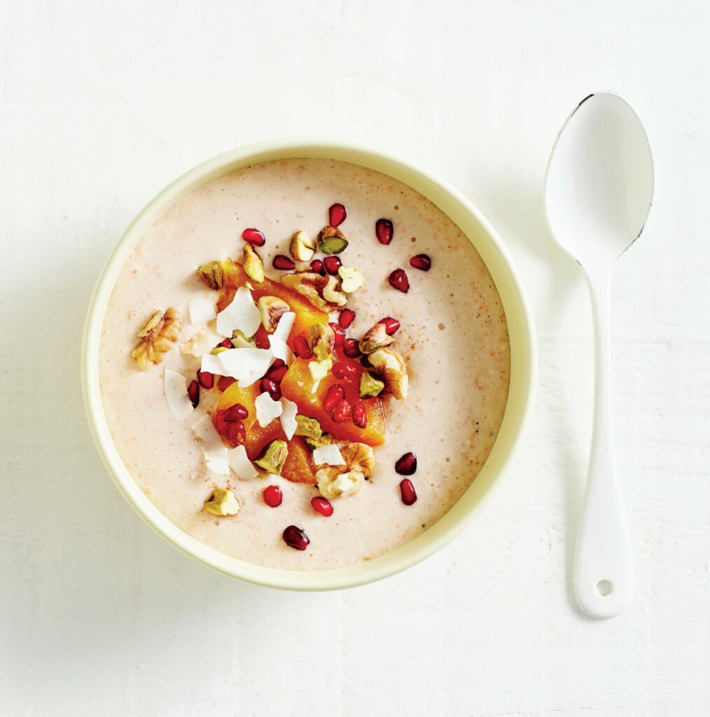 Carrot cake smoothie bowl Carrot cake smoothie bowl