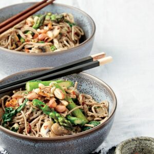 Cold Japanese noodles with tofu, honey and peanut dressing