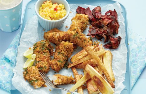 Fish fingers with vege chips and sweet relish