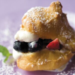 Fruit-filled choux puffs