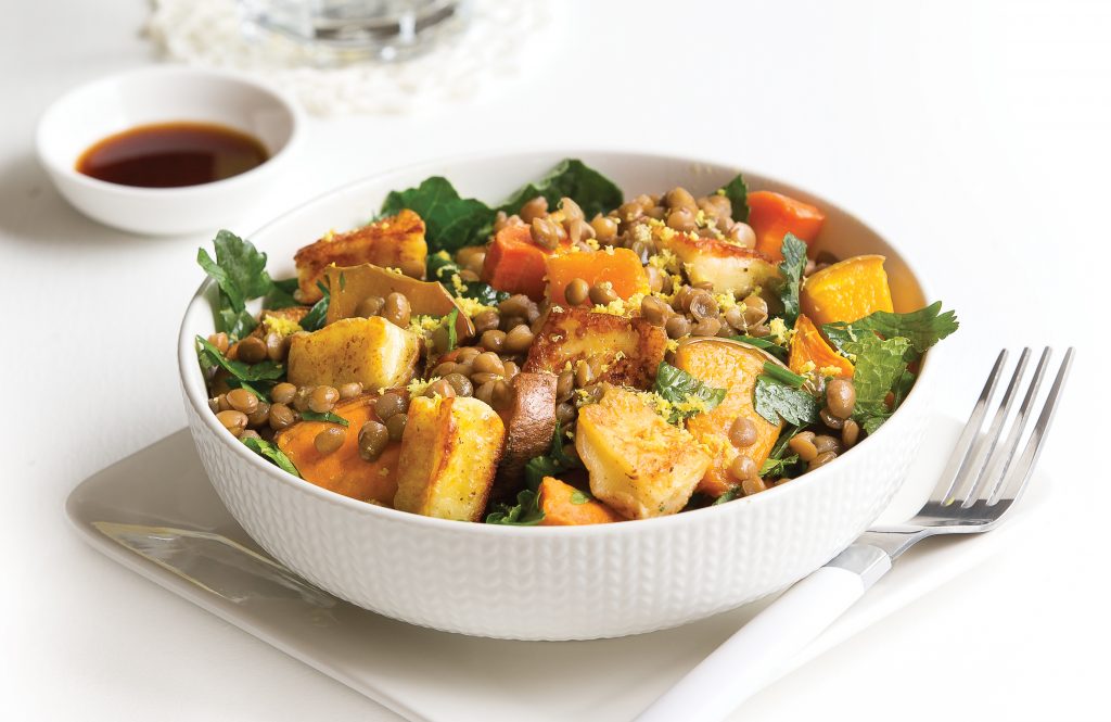Lentil and haloumi salad with pomegranate dressing Lentil and haloumi salad with pomegranate dressing