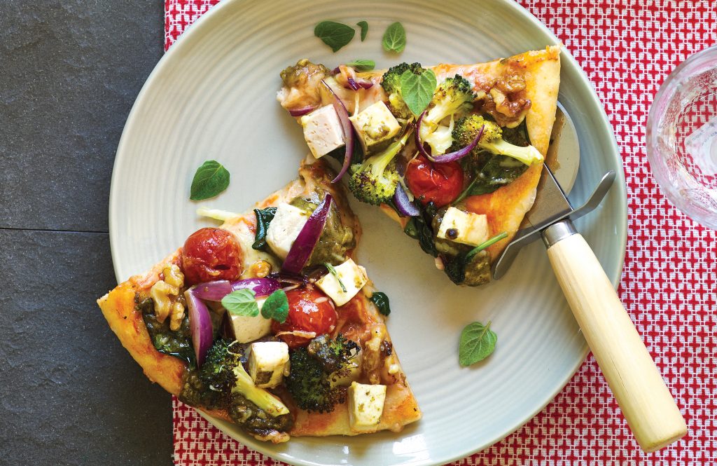 Pesto, tofu and broccoli pizza Pesto, tofu and broccoli pizza
