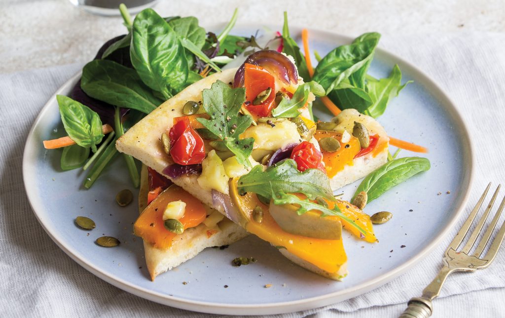 Pumpkin, feta and tomato upside-down pizza Pumpkin, feta and tomato upside-down pizza