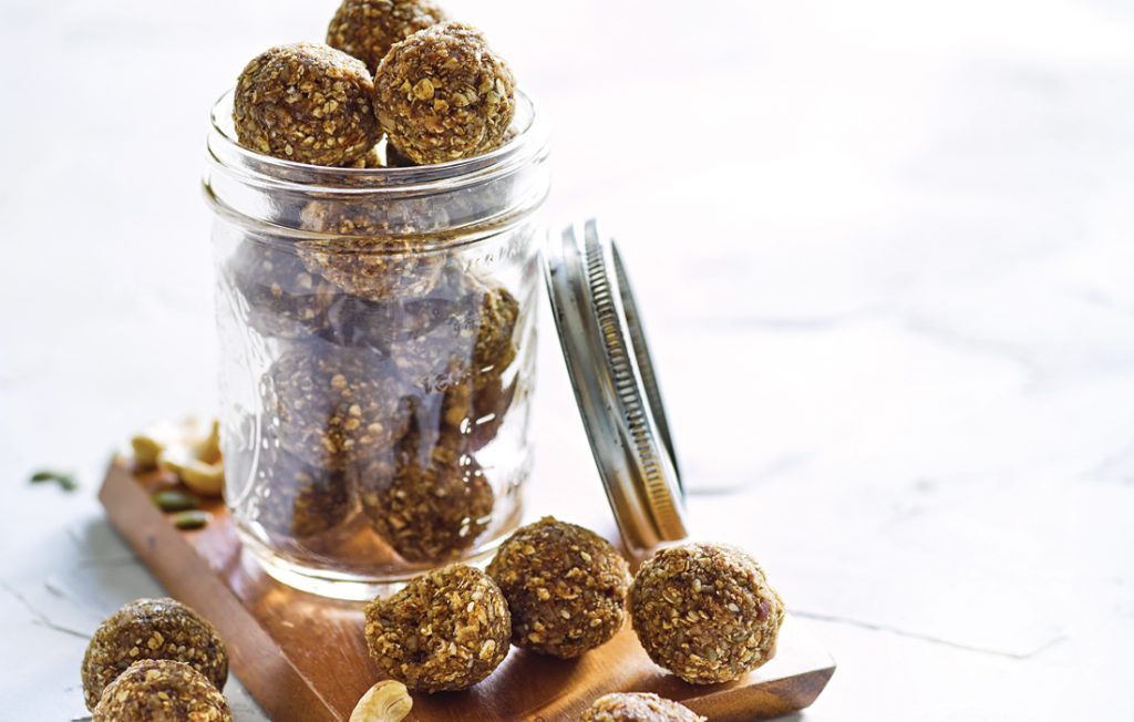 Raw Anzac bites Raw Anzac bites