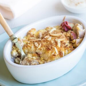 Rhubarb and banana coconut crumble