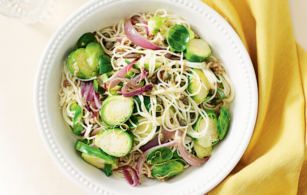 Spaghetti with capers, anchovies and Brussels sprouts Spaghetti with capers, anchovies and Brussels sprouts