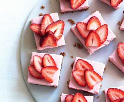 Strawberry cheesecake bars