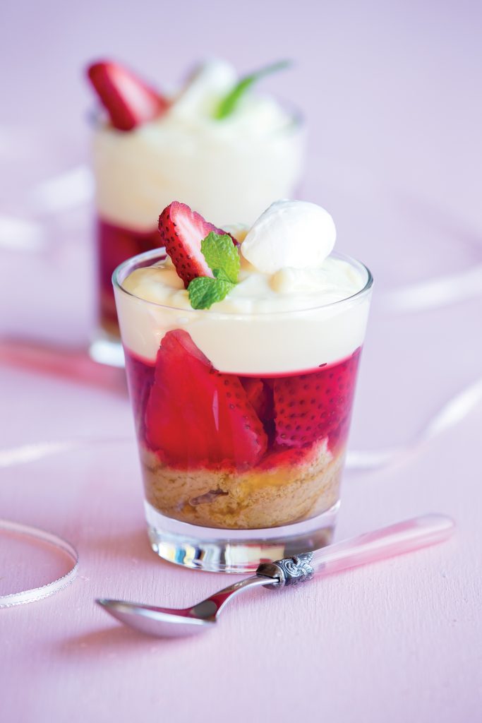 Strawberry vanilla trifles Strawberry vanilla trifles