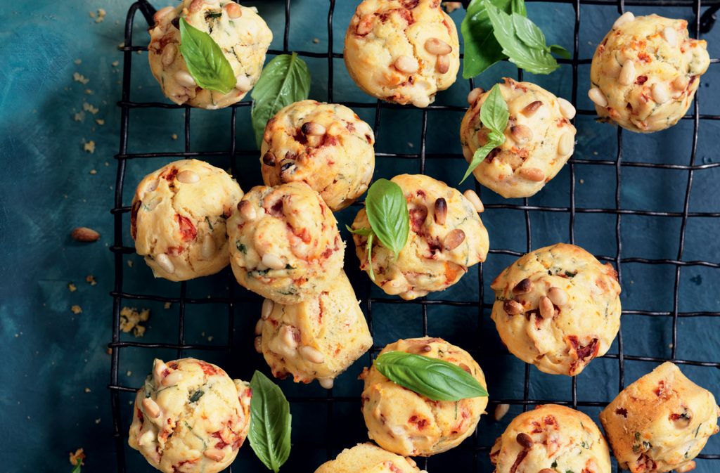Sun-dried tomato and roasted capsicum muffins Sun-dried tomato and roasted capsicum muffins