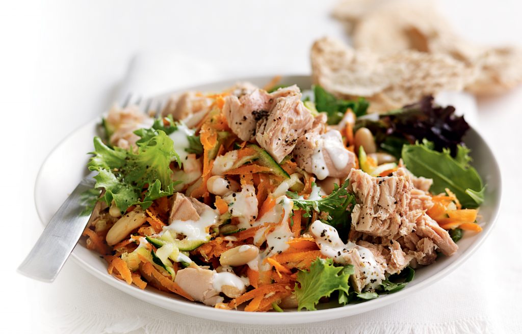 Tuna and white bean salad with lemon mayonnaise Tuna and white bean salad with lemon mayonnaise
