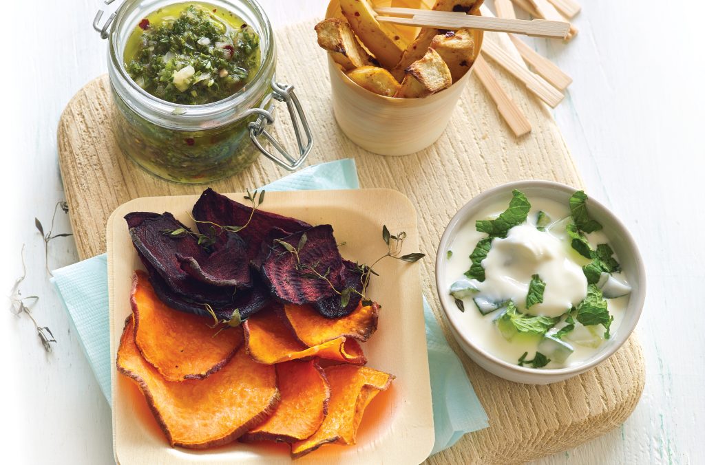 Vegetable chips with chimichurri and yoghurt dip Vegetable chips with chimichurri and yoghurt dip