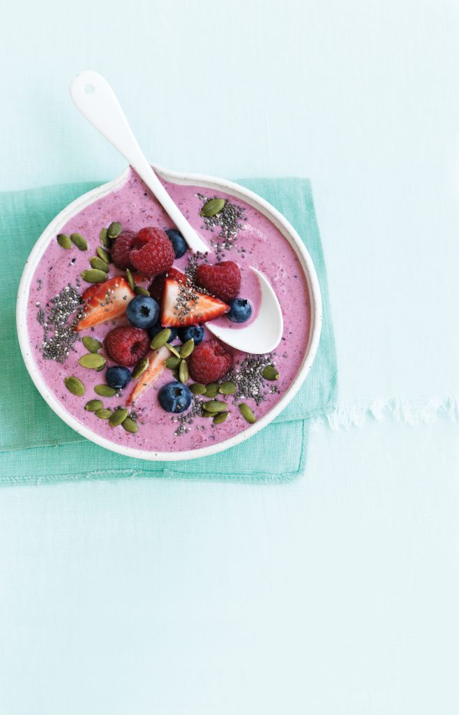 Very berry smoothie bowl Very berry smoothie bowl