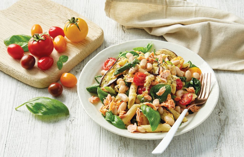 Warm salmon and cannellini bean penne salad Warm salmon and cannellini bean penne salad