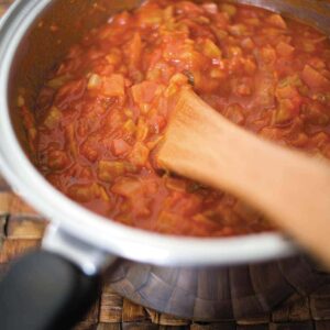 1 recipe = 4 dinners: Tomato and vegetable sauce