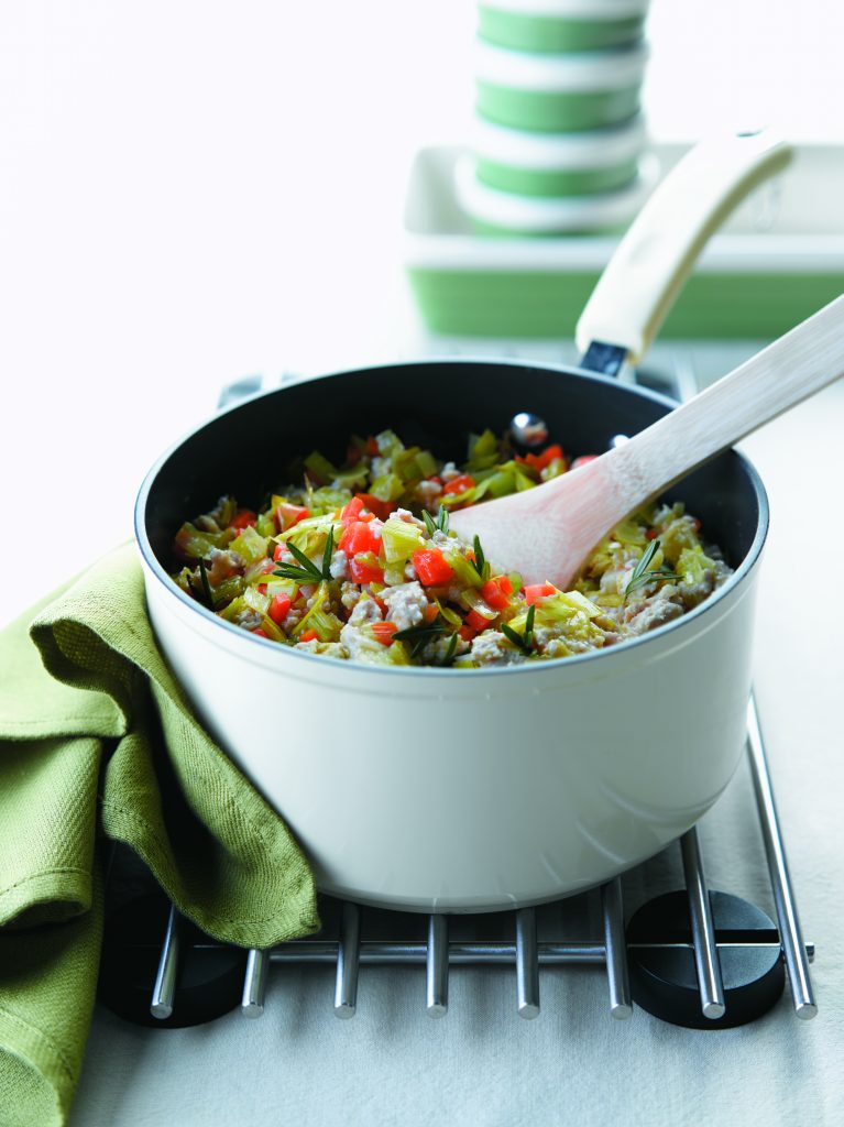 1 recipe = 4 dinners: Savoury mince 1 recipe = 4 dinners: Savoury mince