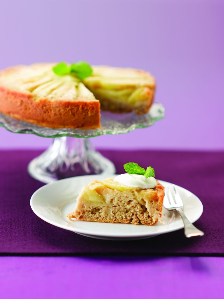 Apple and almond upside-down cake Apple and almond upside-down cake
