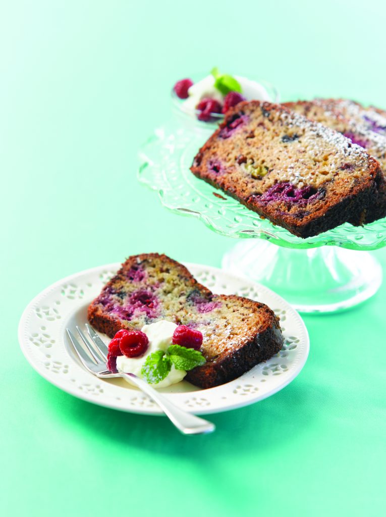 Banana and raspberry loaf cake Banana and raspberry loaf cake