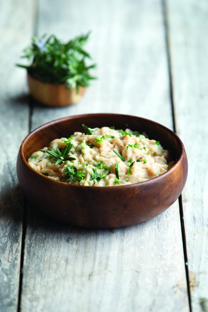 Bean, garlic and rosemary mash Bean, garlic and rosemary mash