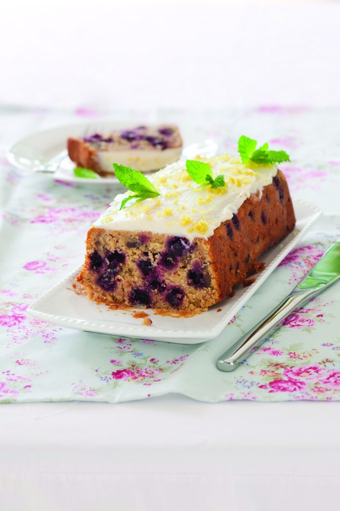 Blackcurrant almond yoghurt cake