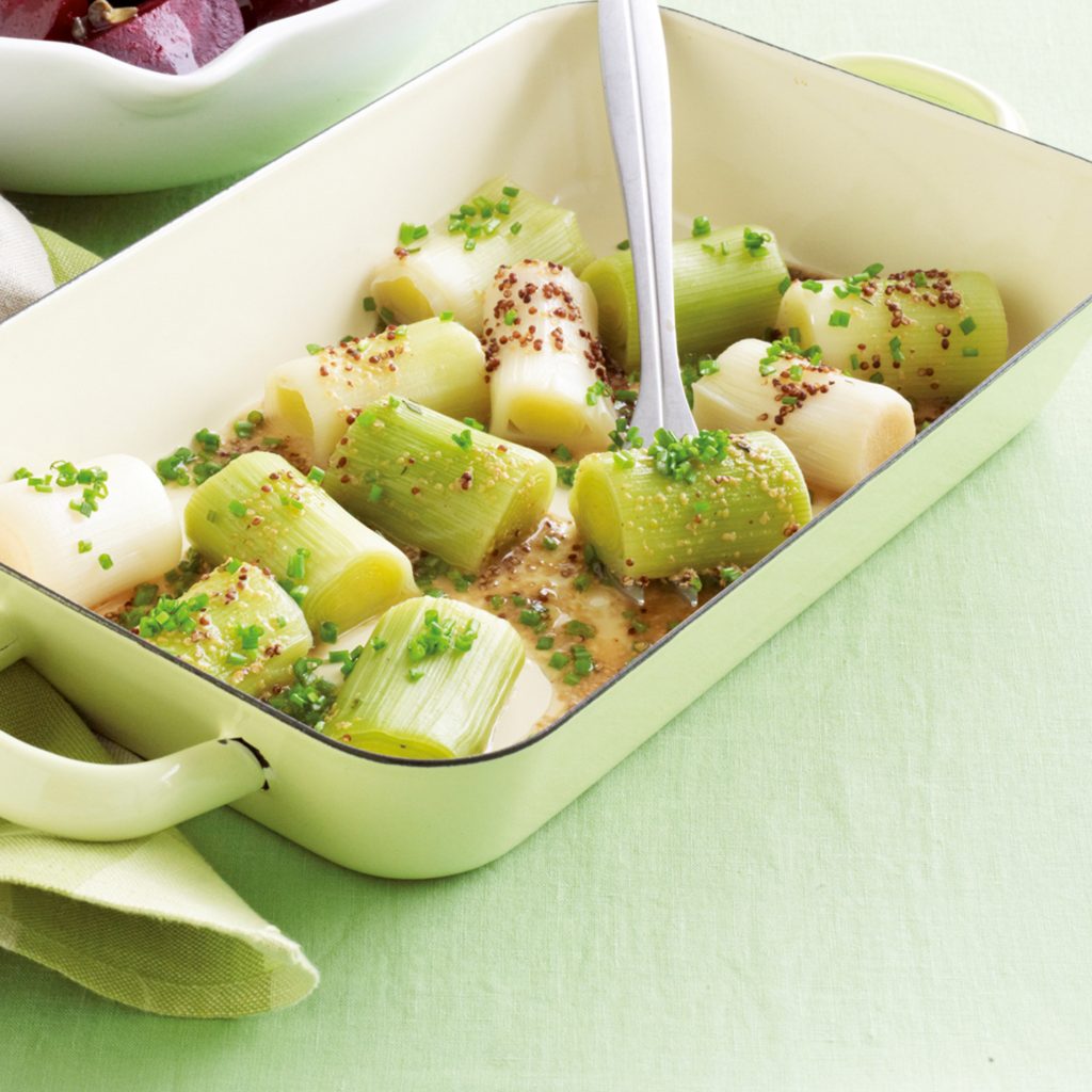 Braised leeks with mustard sauce Braised leeks with mustard sauce
